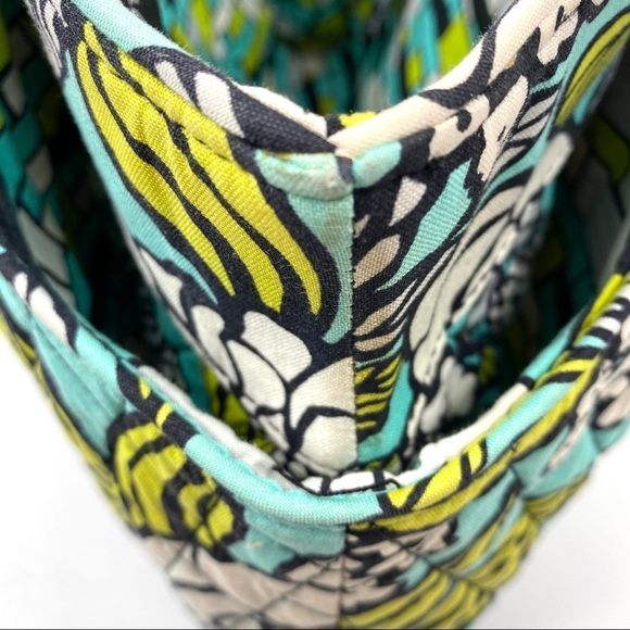 Vera Bradley “Abby” in ISLAND BLOOMS purse bag - Picture 15 of 16
